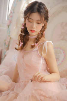 三津谷叶子